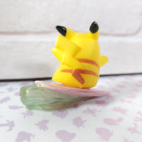 
              Surfing Pikachu Pokemon Figure Bandai 1998
            