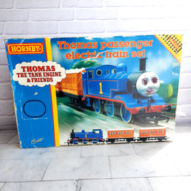 Hornby Thomas Passenger Electric Train Set R9020 Thomas Annie Clarabelle In Box