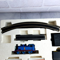 
              Hornby Thomas Passenger Electric Train Set R9020 Thomas Annie Clarabelle In Box
            
