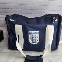 
              England Cool Bag Picnic Bag Football Cooler Box Camping Food Euro's Vintage 2004
            