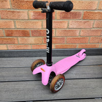 
              Mini Micro 2 Go Scooter 2 Go Pink With Storage Box In Box Great Condition
            