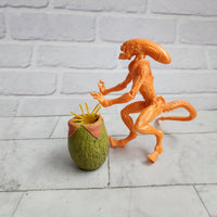 
              Alien Xenomorph With Face Hugger + Egg Bundle Lanard 2019 Limited Edition Orange
            