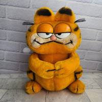 
              Garfield Plush Toy 'Scheming Garfield' Dakin 1981 Vintage
            