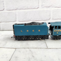 
              Hornby LNER Mallard No 4468 OO Gauge 4-6-2 Class A4 in Blue
            