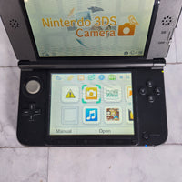 
              Nintendo 3DS XL Metallic Grey Console Bundle + 3 Games + Charger
            