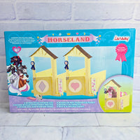 
              Horseland Stable Playset Horse Stalls + Teeny The Pig Lansay New Sealed
            