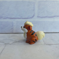 
              Pokémon Growlithe Figure Tomy Vintage 1998 CGTSJ
            