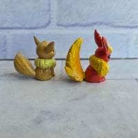 
              Pokémon Eevee + Flareon Figure Bundle Tomy Vintage 1998 CGTSJ
            