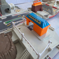 
              Micro Machines Ottos Truck Playset + Micro Figures Cars Vintage 1998
            