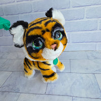 
              FurReal Tiger Walkalots Big Wags Animatronic Soft Plush with Lead Fully Working
            