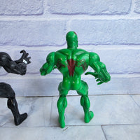 
              Venom + Carnage Figure Bundle Marvel Spiderman Green Venom Toybiz 1997 Masher
            
