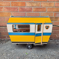 
              Sindy Dolls Caravan Pedigree Vintage 1970s Wooden In Box + Wardrobe Bundle
            