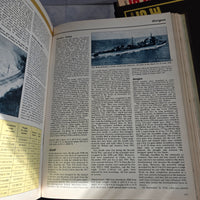 
              Weapons And Warfare Magazine Collection Purnell Complete Volumes 1-8 In Binder
            
