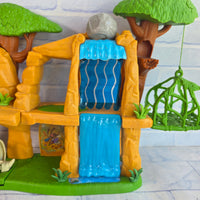 
              The Lion King Lion Defend the Pride Lands Playset & Figures Bundle
            