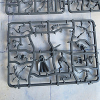 
              Warhammer High Elf Shadow Warriors Unused In Box
            