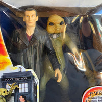 
              Doctor Who Character Walkie Talkies Christopher Ecclestone Vintage New In Box
            