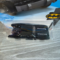 
              Hot Wheels Batman Batmobile Movie Bundle Forever Flash Pattinson
            