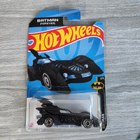 
              Hot Wheels Batman Batmobile Movie Bundle Forever Flash Pattinson
            