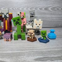 
              Minecraft Figure Bundle Official Mojang Jazwares Creeper Animals Accessories
            