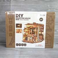 
              Henry's Chocolate DIY Miniature House Model Rolife Robotime - New Sealed
            