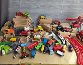 Huge Wooden Train Set Bundle 40+ Trains 100+ Track Accessories Special Parts (Copy)