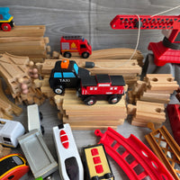 
              Huge Wooden Train Set Bundle 40+ Trains 100+ Track Accessories Special Parts (Copy)
            