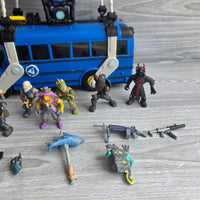 
              Fortnite Battle Bus Bundle + Figures + Accessories
            