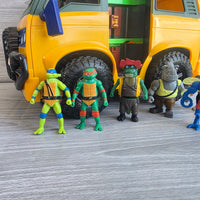 
              Teenage Mutant Ninja Turtles Van Mutation Station  Playset with Figures In Box
            